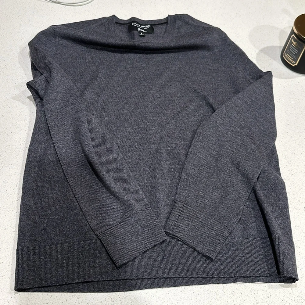 Banana republic men crewneck top size M